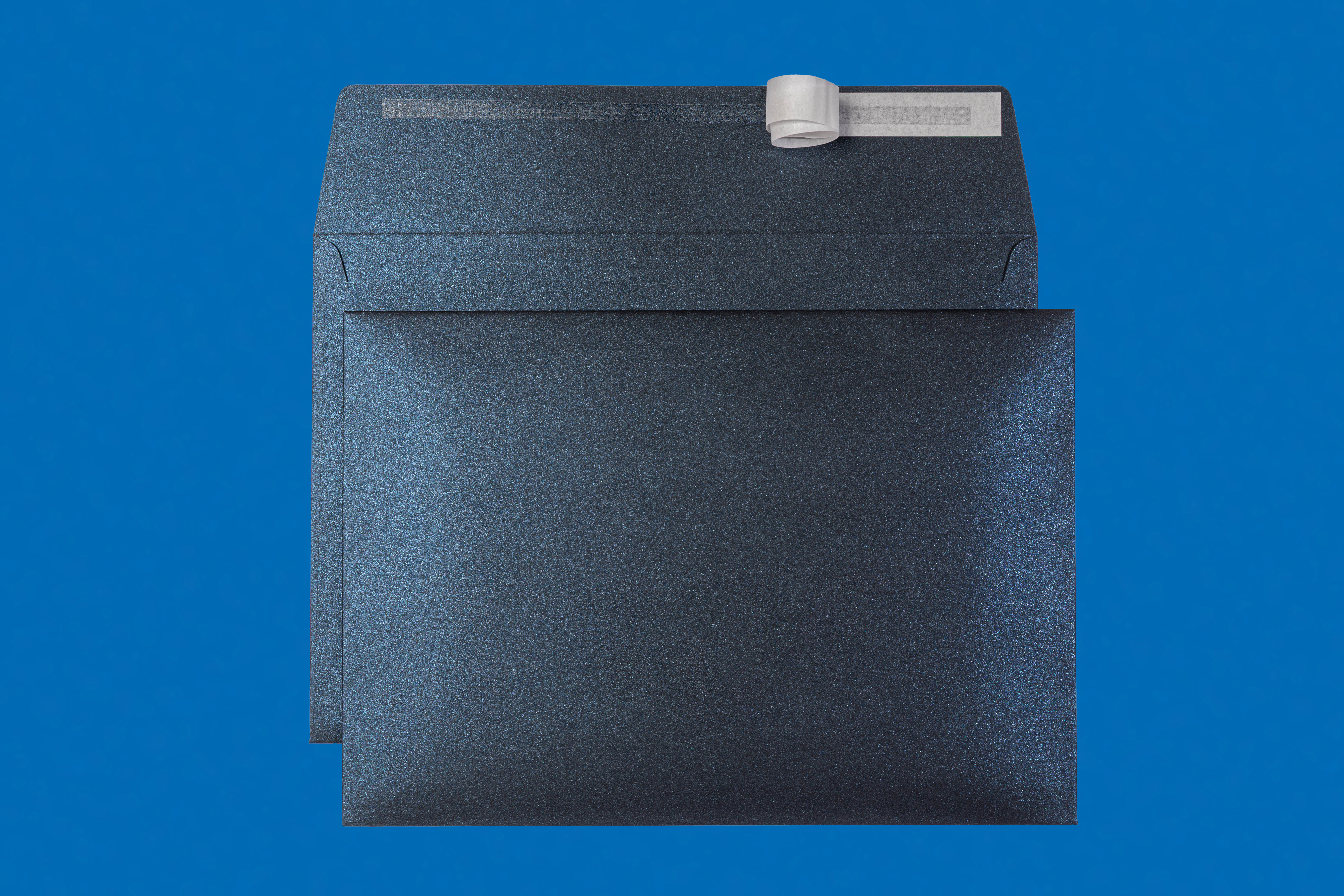 C5 Couvert metallic Kings Blue, ohne Fenster, haftklebend (100 Stk.) – Mettler Couvert