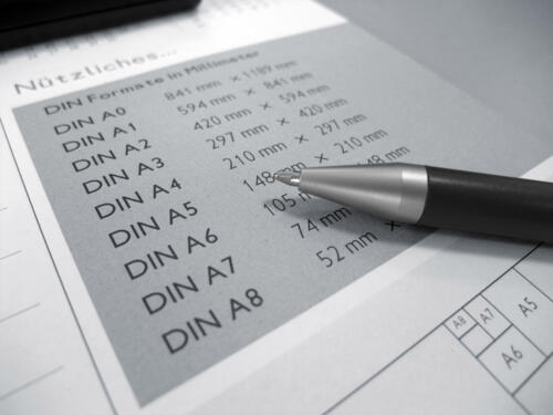 Enveloppes en Suisse : tailles, directives et usage. Formats d'enveloppes de la Suisse